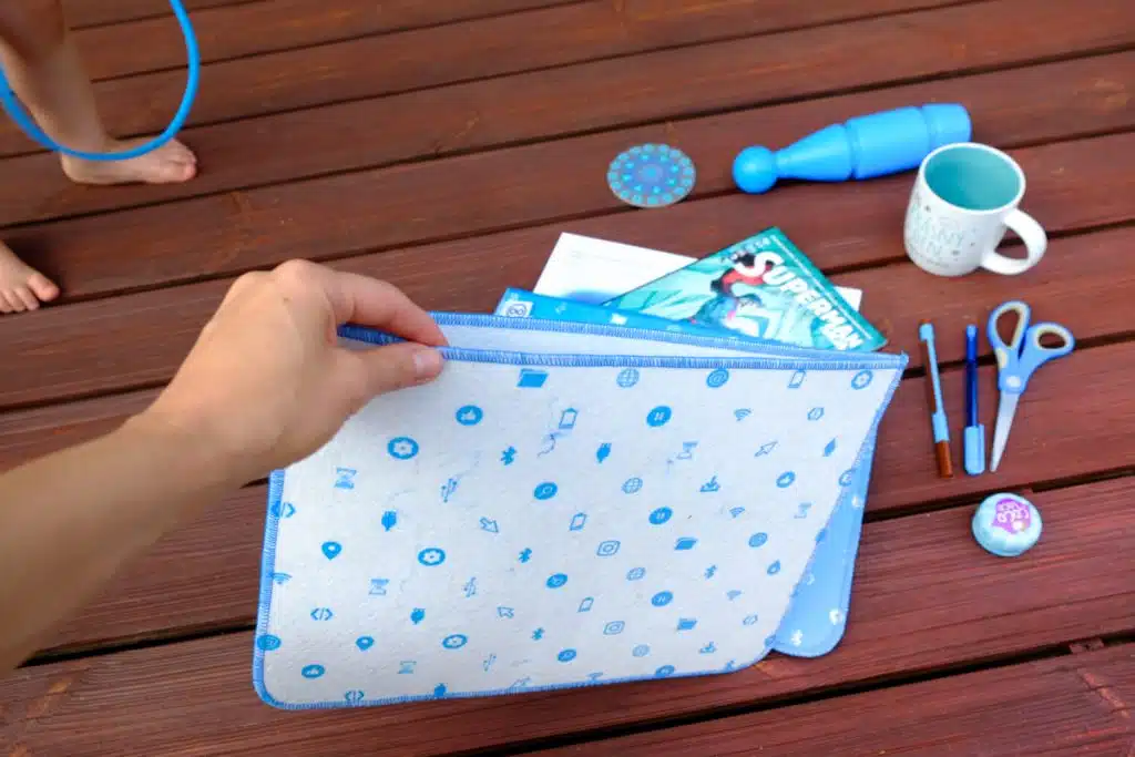Netradiční udržitelné recyklované firemní pouzdro na notebook
